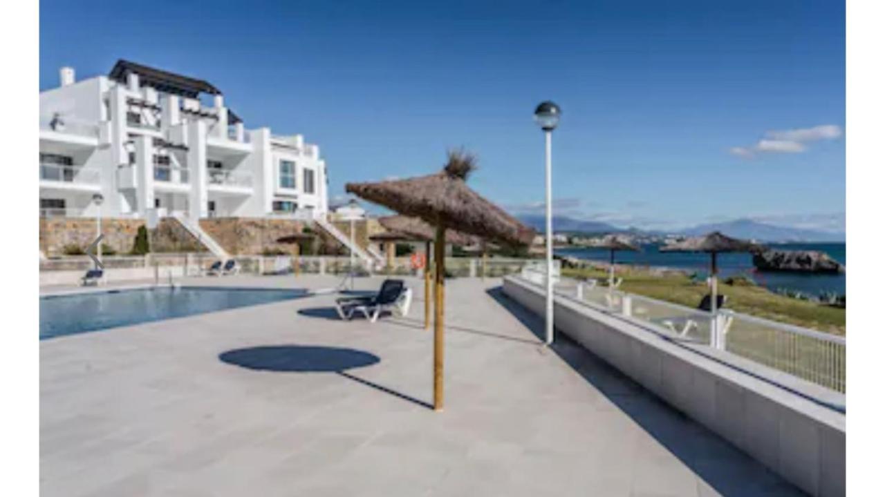 Casares Del Mar Luxury Apartment Малага Екстер'єр фото