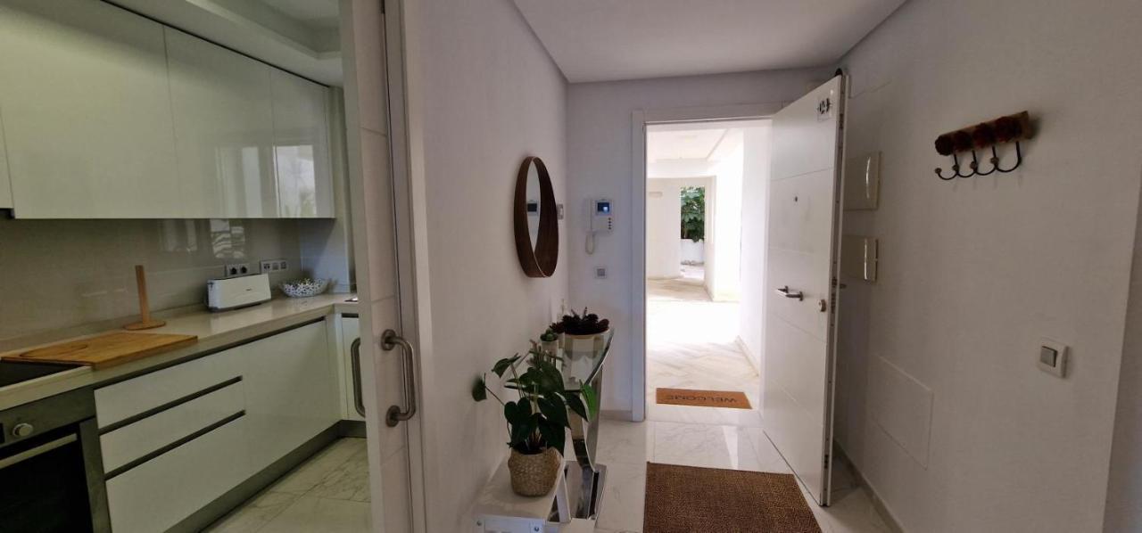 Casares Del Mar Luxury Apartment Малага Екстер'єр фото