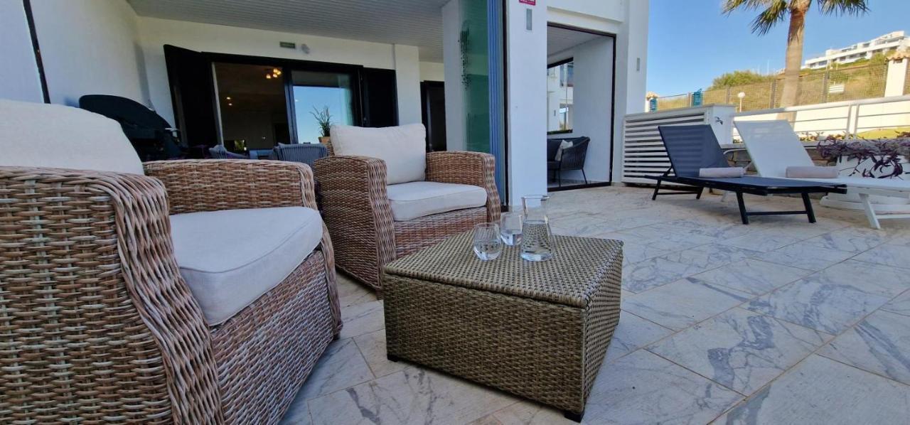 Casares Del Mar Luxury Apartment Малага Екстер'єр фото