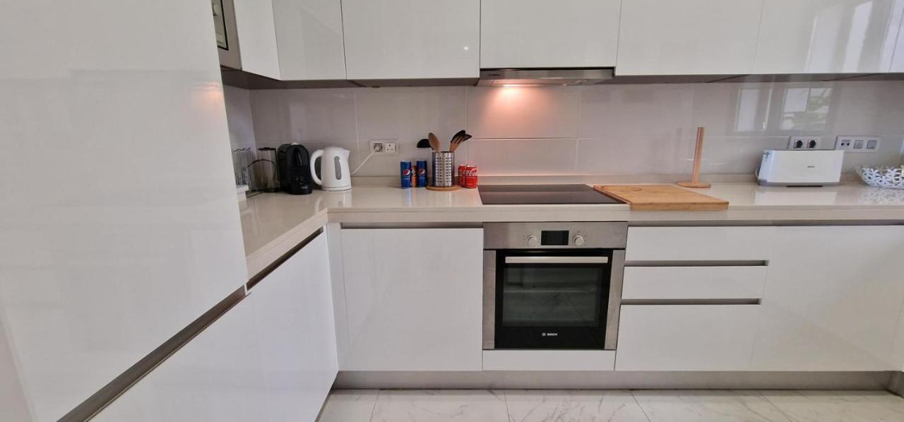 Casares Del Mar Luxury Apartment Малага Екстер'єр фото