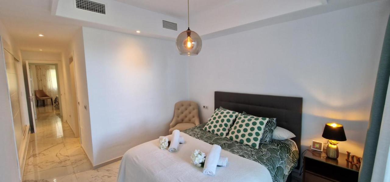 Casares Del Mar Luxury Apartment Малага Екстер'єр фото