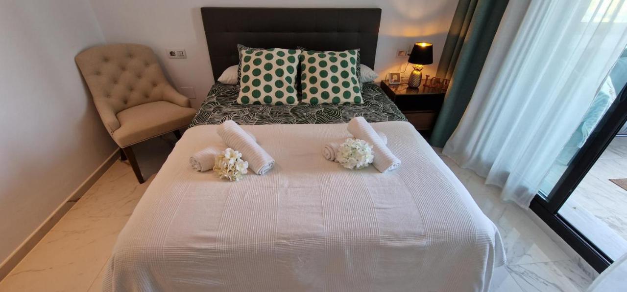 Casares Del Mar Luxury Apartment Малага Екстер'єр фото